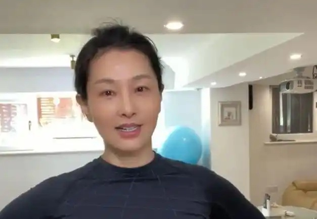 刘茜秀上海豪宅内景内装电梯费用高达几十万冰箱价格高达五万