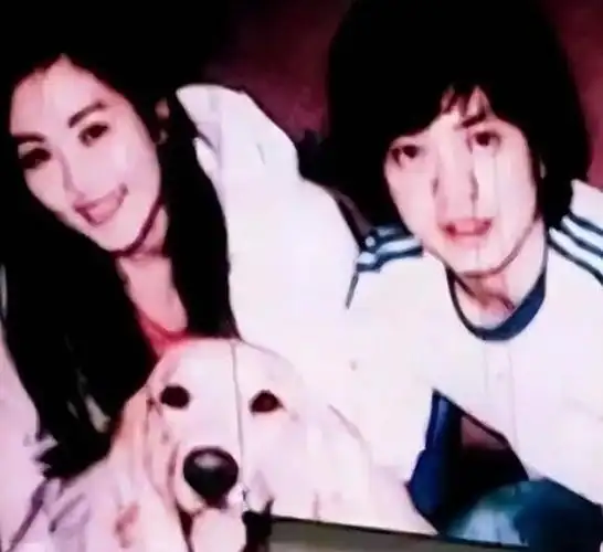 清华才子李健娶青梅竹马孟小蓓丁克多年如今生活幸福