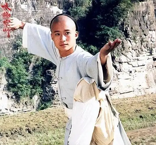 回顾从功夫小子到影坛骄傲吴京的成功离不开父亲的培养