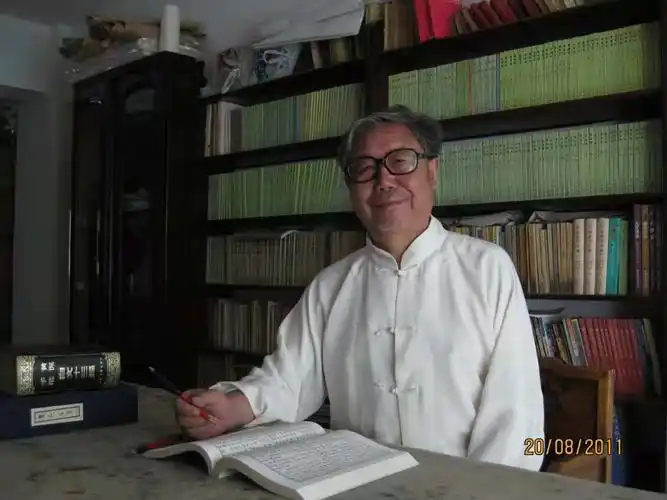 【萃英记忆】张文轩:道德文章,气宇轩昂