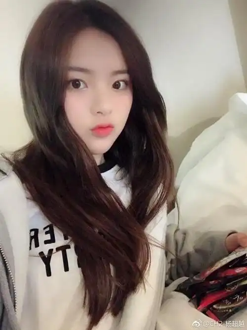 村花杨超越旧照曝光