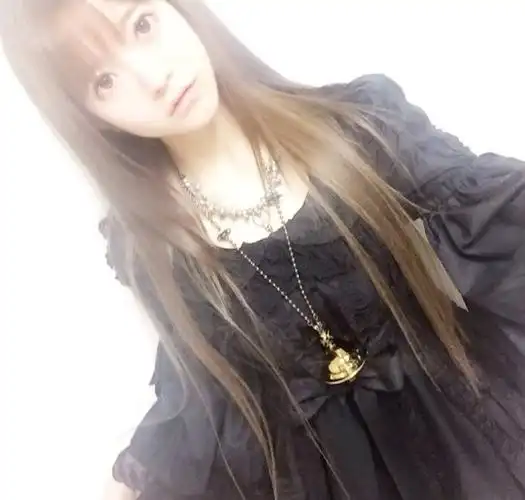 "韩国第一美少女"yurisa最新美照 嘟嘴卖萌美美哒_游戏_腾讯网