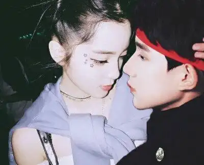 王源欧阳娜娜合照