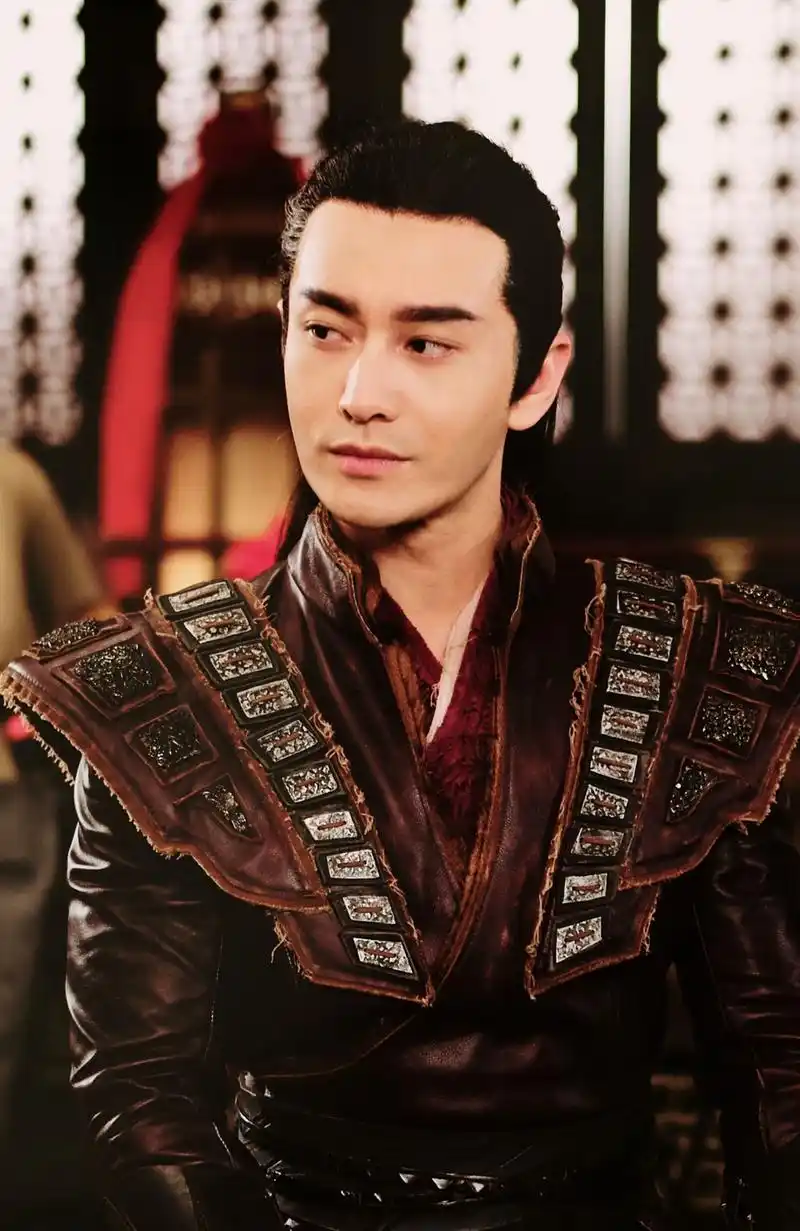 组图:《上古情歌》片场照曝光 黄晓明变身若疆战神_高清图集_新浪网