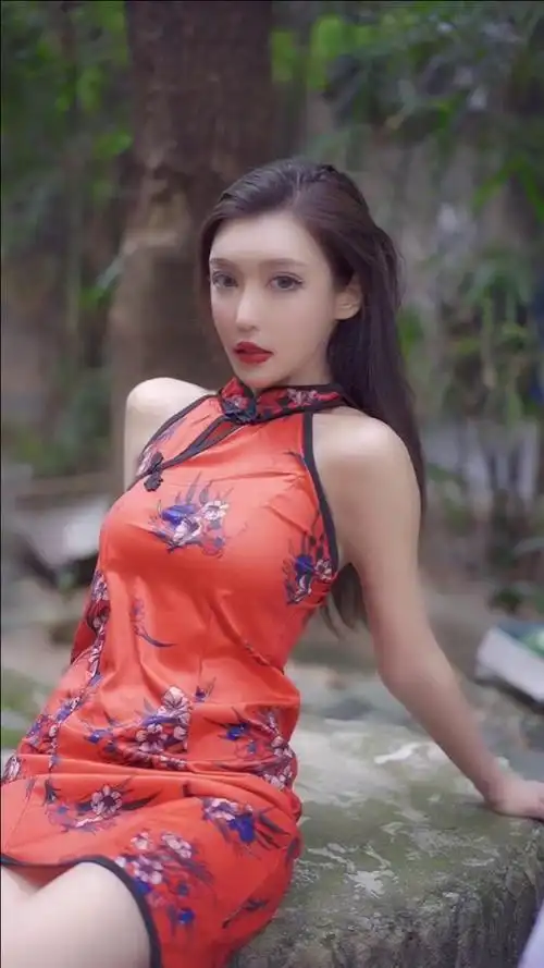 果然还是旗袍,最能诠释女人的风情万种!