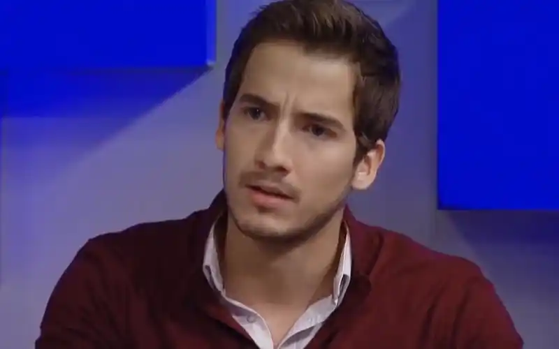 【julián y daniel 49】朱利安面临调查