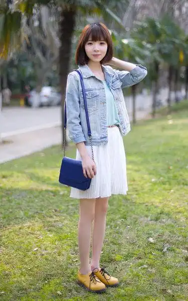 一米五女孩,短发,要怎样的穿着才好看?