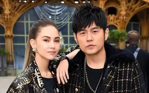 台湾艺人张韶涵力挺统一,周杰伦沉默引争议