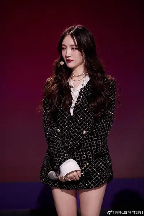 乘风破浪的姐姐2 四公舞台直拍版:孟佳