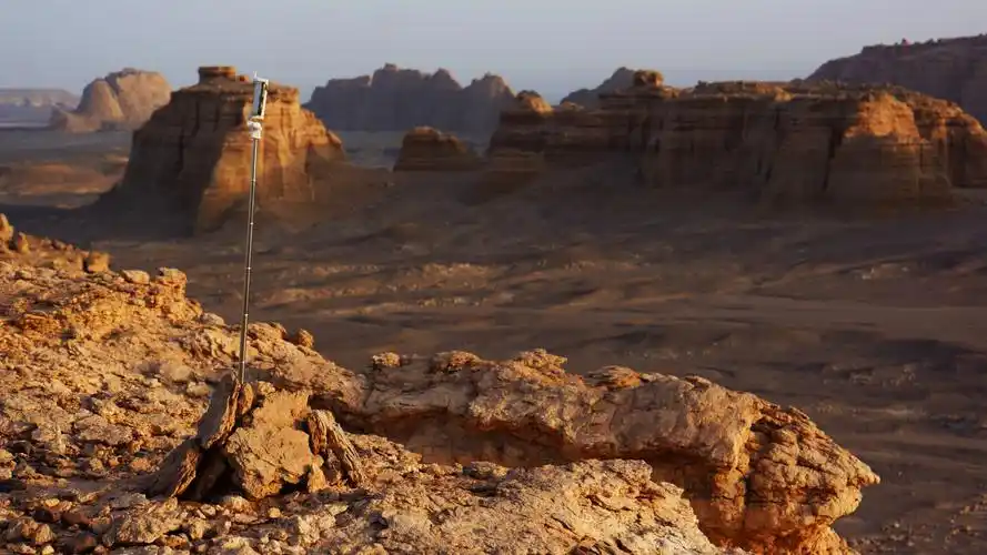 无人区雅丹群《大海道》