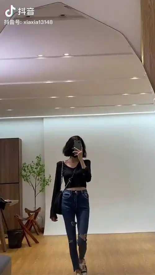 浪漫的灵魂从不向平淡的日子妥协身高158体重80斤