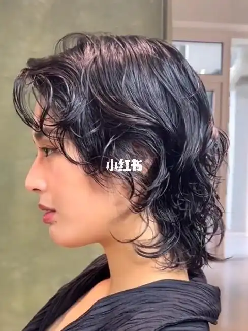 女生超短发烫发分享酷飒鲻鱼狼尾短发