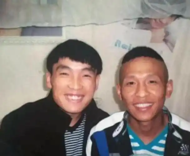 回顾再婚娶了粉丝王雪生下一对龙凤胎宋小宝的生活幸福吗