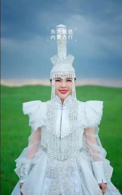 乌兰图雅唱响民族团结主旋律铸牢中华民族共同体意识