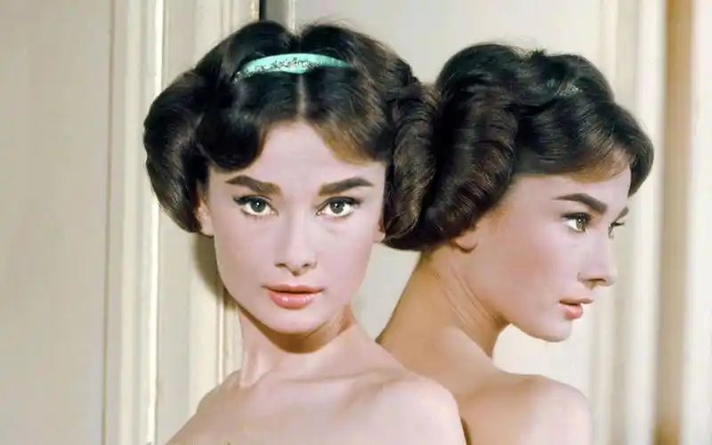 跨世纪的绝色美人 【赫本】与【费雯丽】:两种极致的美