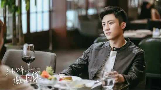 黄景瑜新剧三生有幸遇上你上线硬汉总挨揍到底是为何