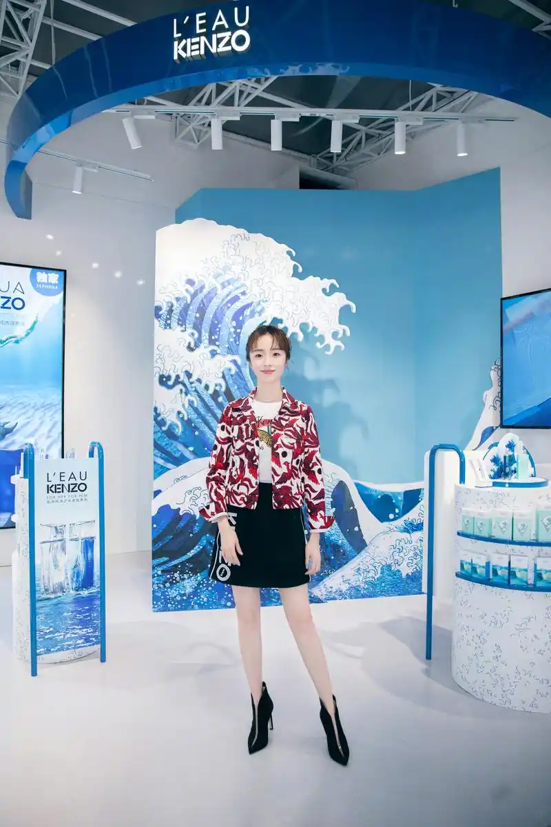 打卡"魔都"世茂广场kenzo限时体验店~邂逅全新kenzo "