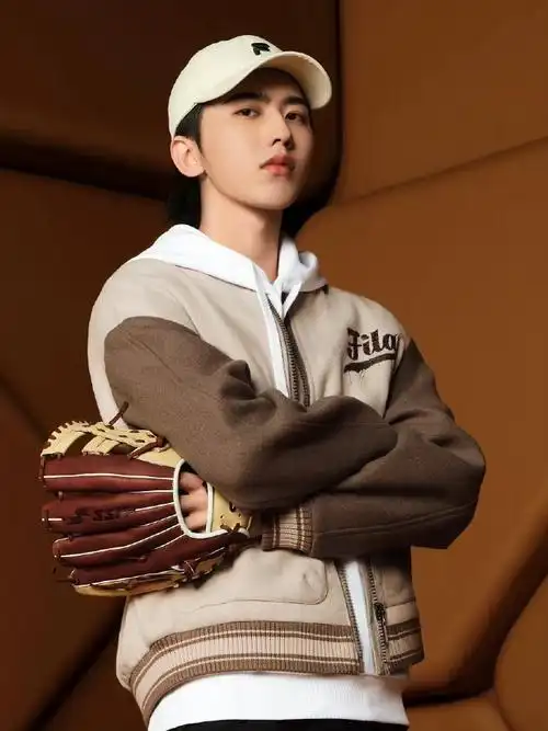 fila代言人蔡徐坤