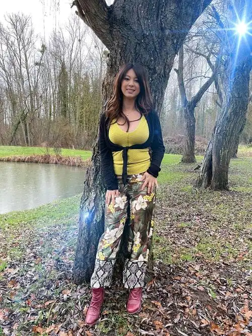 大胸女人的魅力