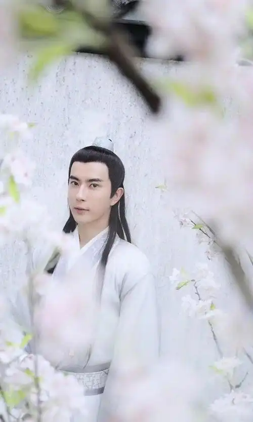 于朦胧新白娘子传奇大眼深情小眼睛如何自然变大