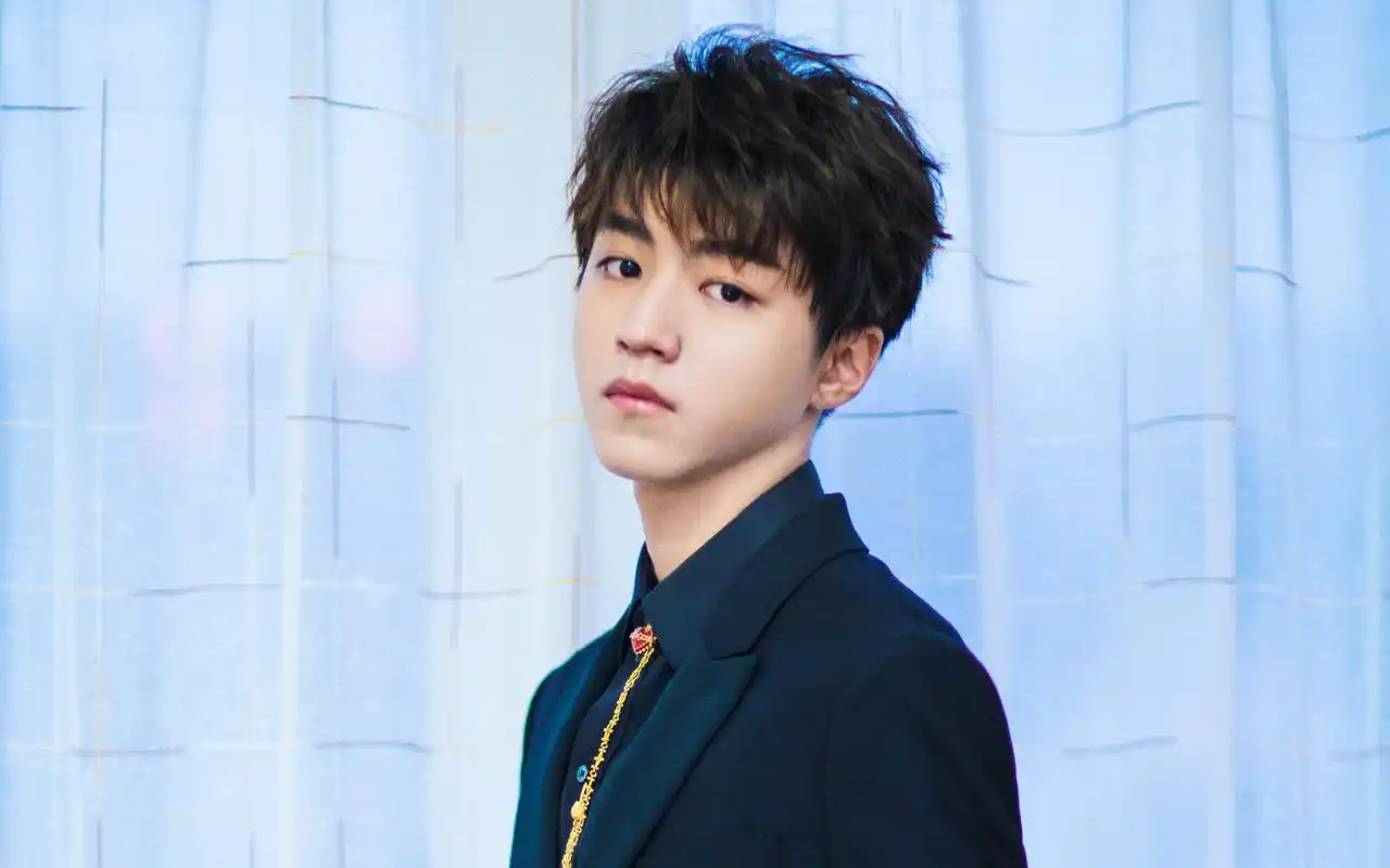 tfboys王俊凯帅气写真高清电脑壁纸