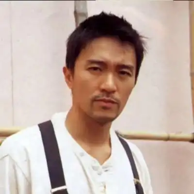 周星驰网图头像 高清复古港风周星驰图片头像_明星头像_美头网