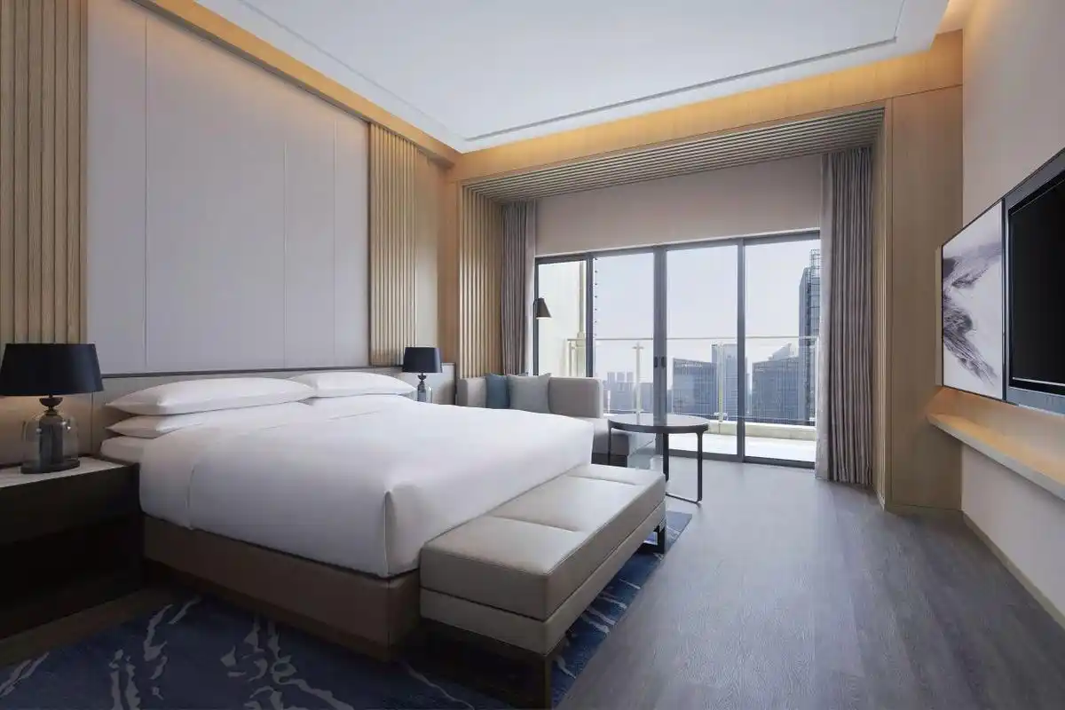 时尚媒体|佛山新万豪万怡酒店华丽揭幕|广州时尚媒体 集团 传媒