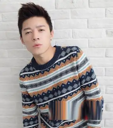 秃鬓角适合什么发型