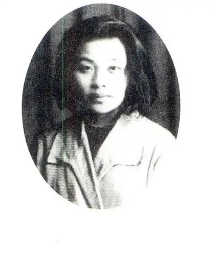 丁玲:恋上2男3人同居,与叛徒嫌疑人同床共枕3年,在狱中产女