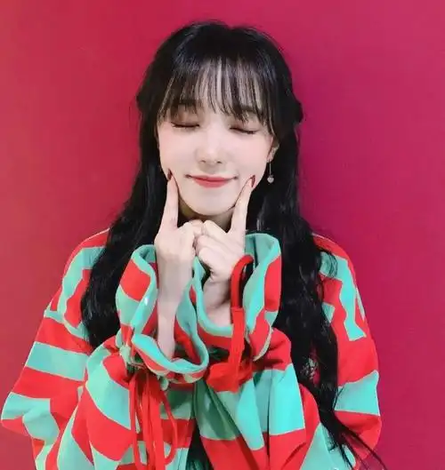 明星头像宋雨琦