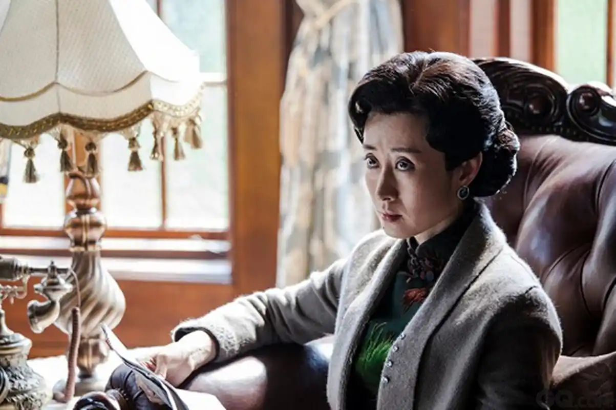 不签公司不要经纪人,单枪匹马闯出一片天地