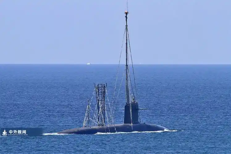 法国海军成功试射一枚m-51潜射洲际弹道导弹