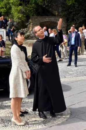 日本皇室美少女佳子公主开启6天匈牙利之旅