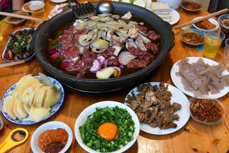 水城烙锅"最狂"的吃法来了!眼花缭乱的吃法诱人牵肠挂肚