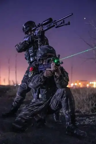 高帅预警武警新疆总队反恐演练