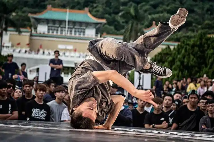 成立于1999年,可以说是国内最元老,甚至最顶尖的breaking团体之一