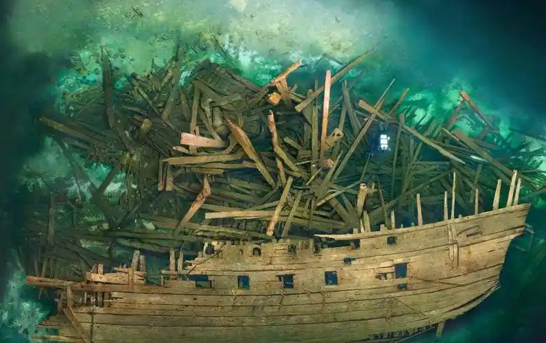 盘点海底的古沉船:价值600亿美金宝藏埋葬海底,残骸遍布_西班牙_海上