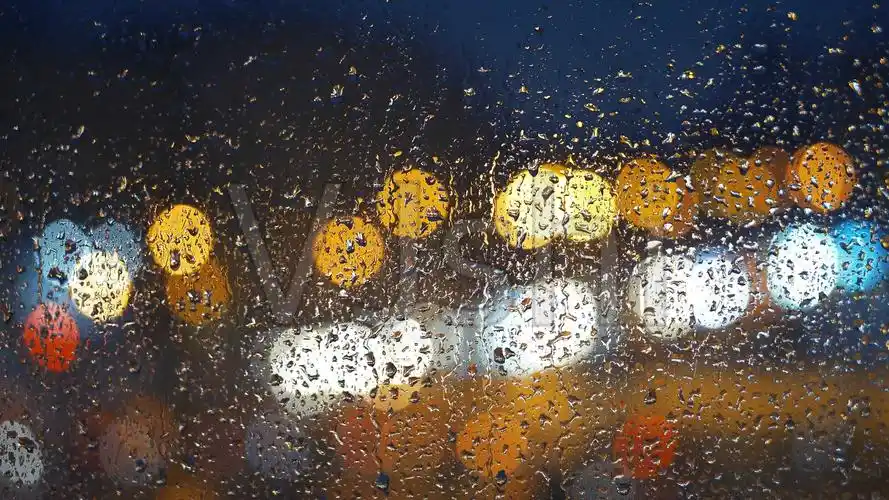 雨水打在窗户上视频_3840x2160_高清视频素材下载(编号:2379905)_实拍