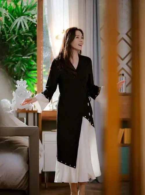 孙艺珍4个月的孕肚这么大了!孕后首次亮相,身材变丰满不少