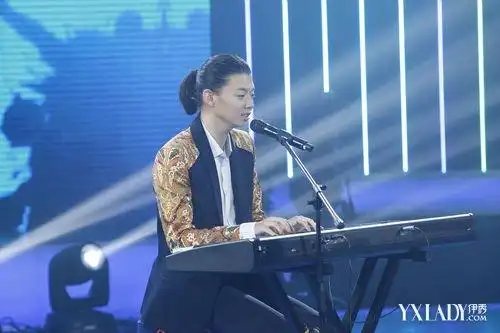 【图】综艺我不是明星霍尊资料 其母亲仲小萍婚史引关注