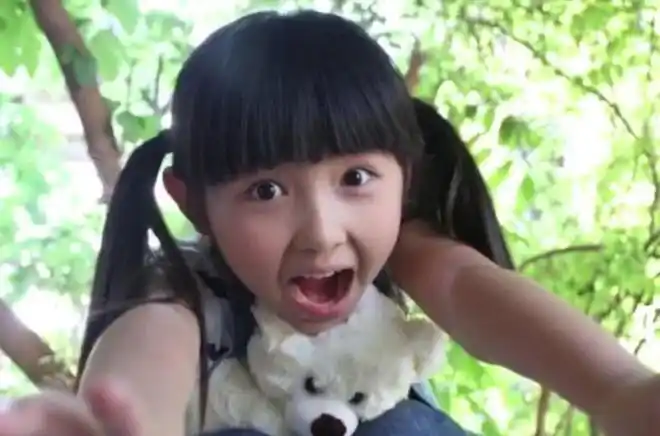 张子枫童年照曝光彭昱畅想要个可以欺负的妹妹子枫太凶了