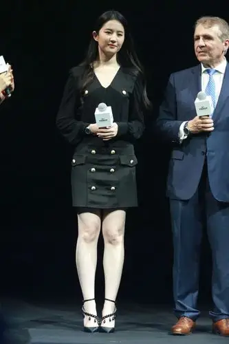 刘亦菲胖成120斤,网友:这下瘦不回去了!