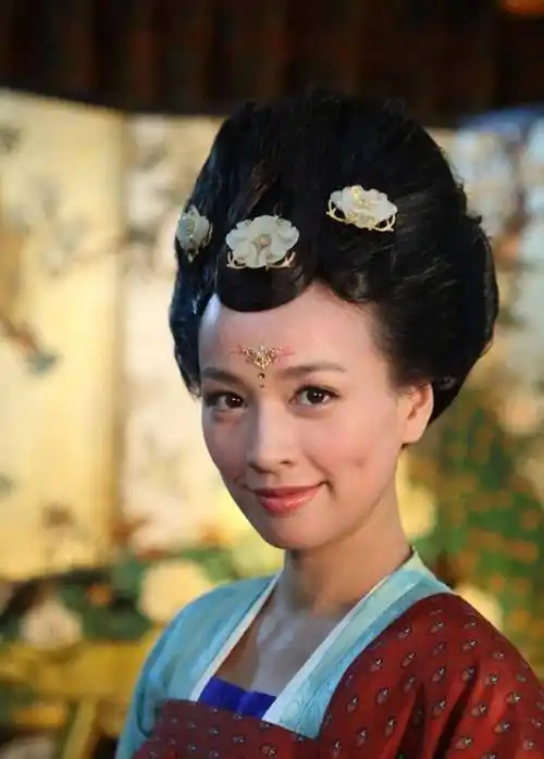 二者在一起后就很少演戏了,直到最近几年才又出演了《武媚娘传奇》