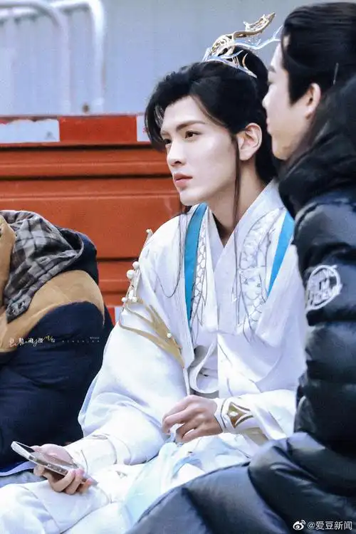 毕雯珺 古装##墨白剧情#墨白今日上线啦,毕雯珺古装多少有点武侠那味