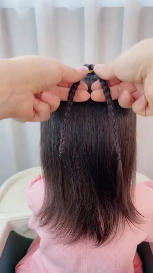 六一儿童节短发怎么扎好看