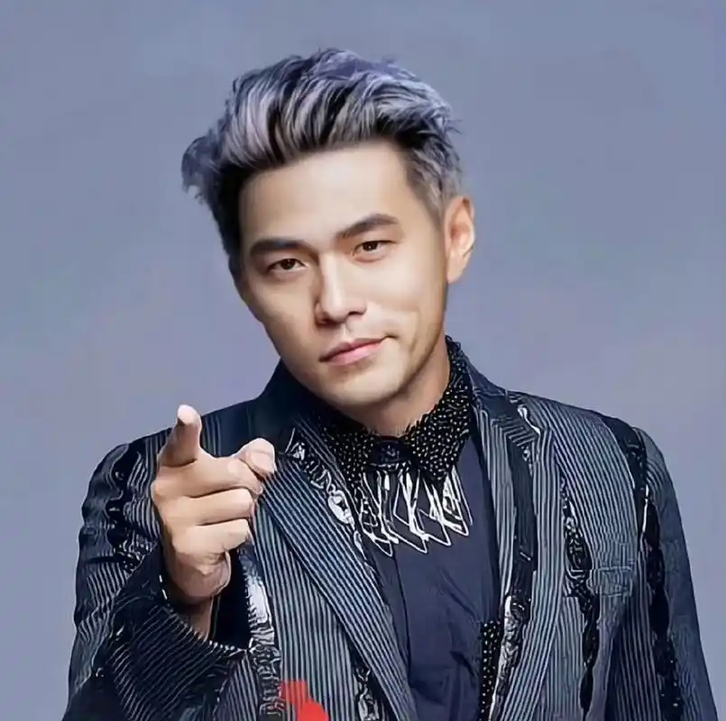 当周杰伦ai换发型,竟然有点帅!