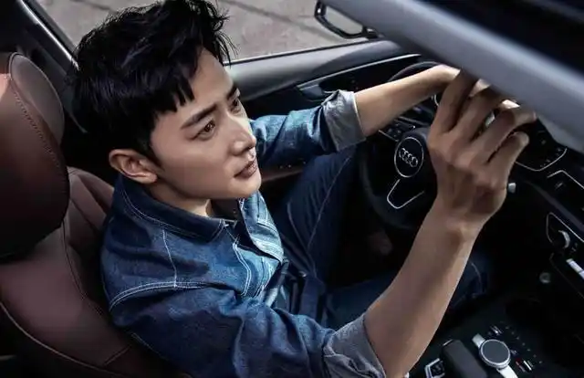 罗晋一家四口照片(罗晋唐嫣一家四口全家福图片)