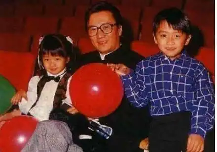 刘德华怎么也想不到当年随口亲的婴儿居然差点把他踢下神坛