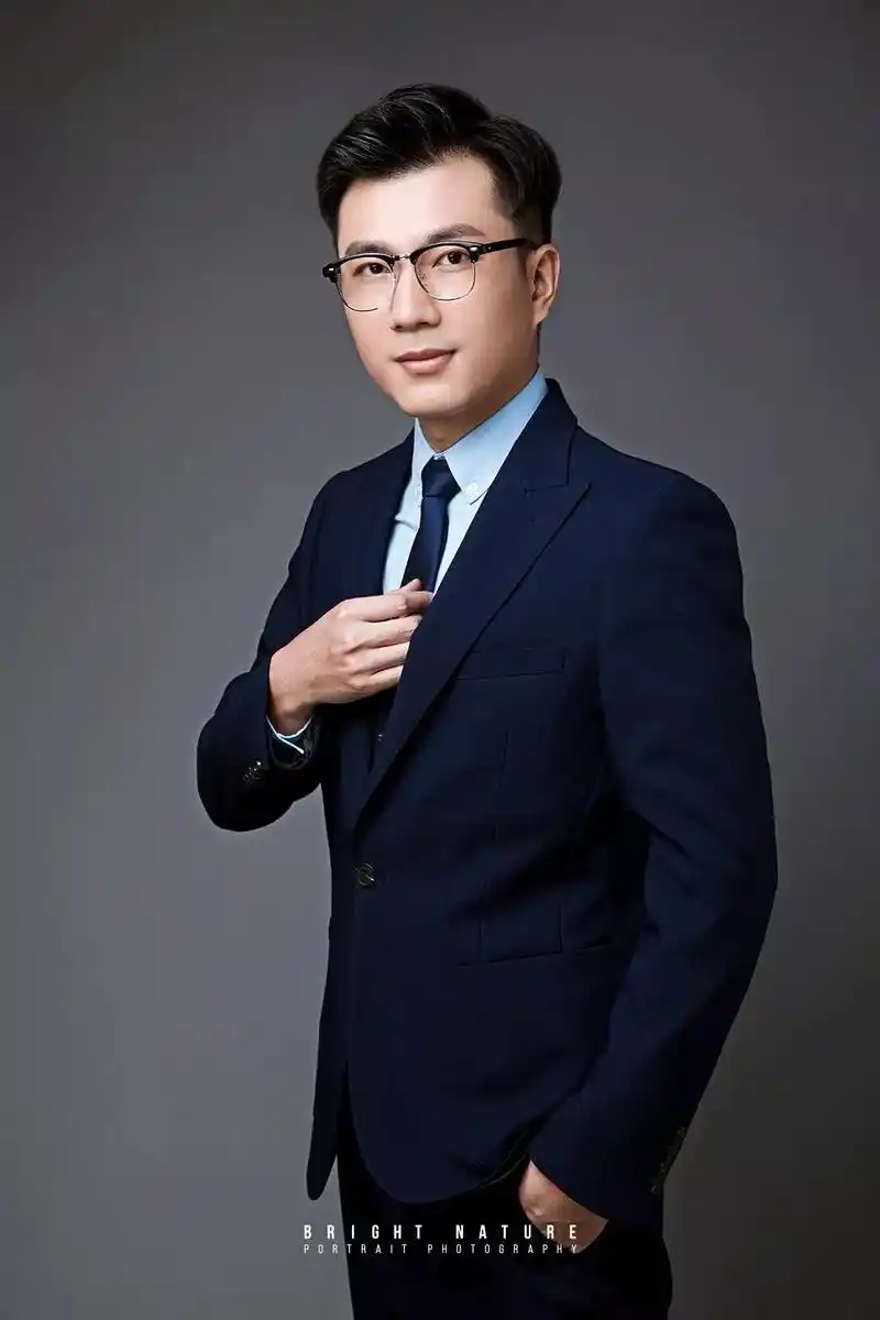 职业形象照|简历被拒,生意失败,居然是因为"看脸"?