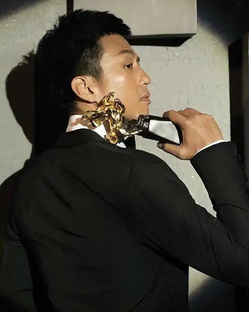 邓超(《烈日灼心》).